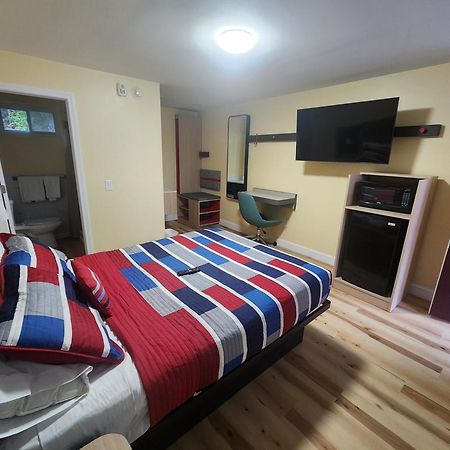 Americas Best Value Inn Providence-North Scituate Zewnętrze zdjęcie