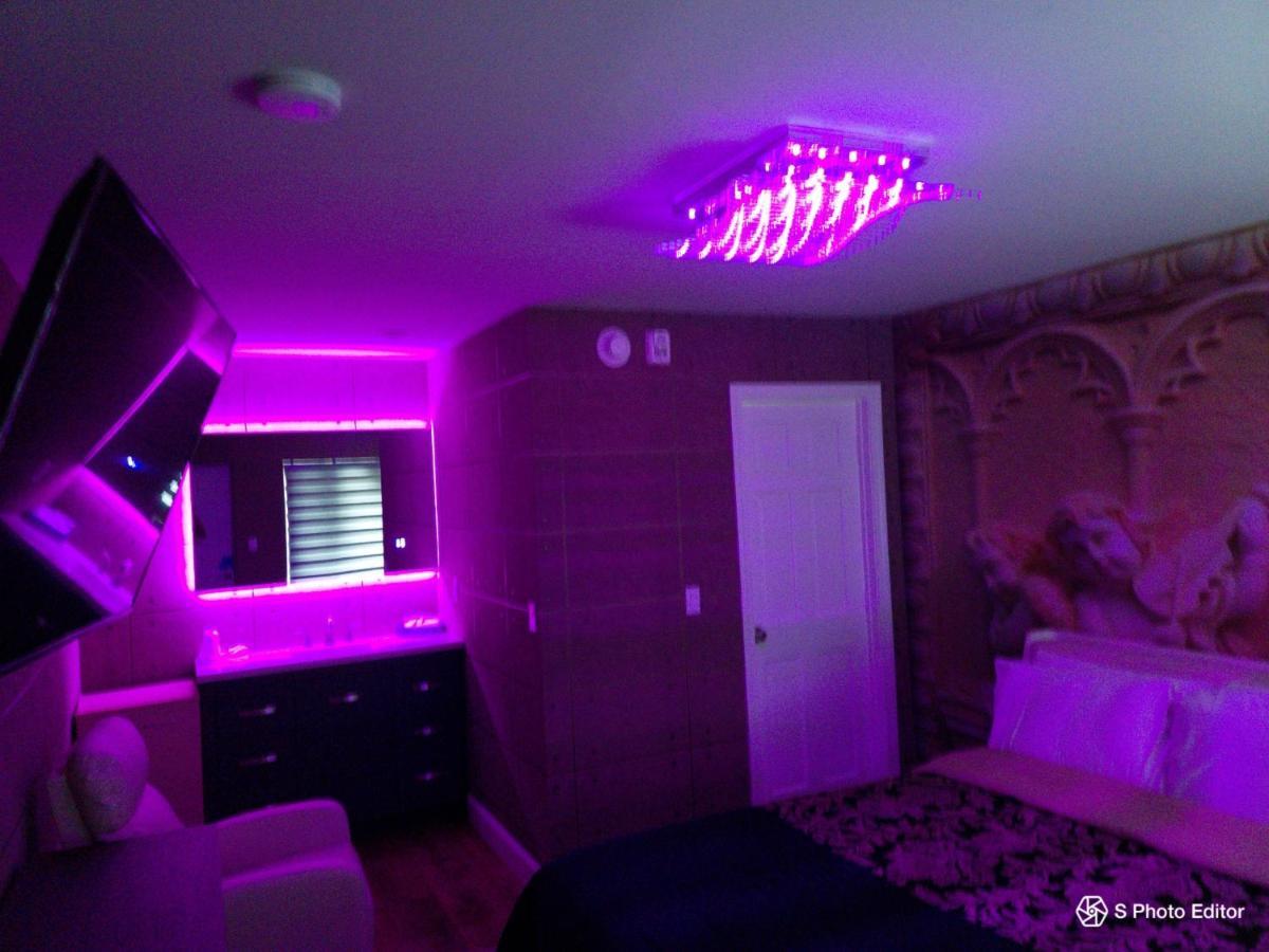 Americas Best Value Inn Providence-North Scituate Zewnętrze zdjęcie